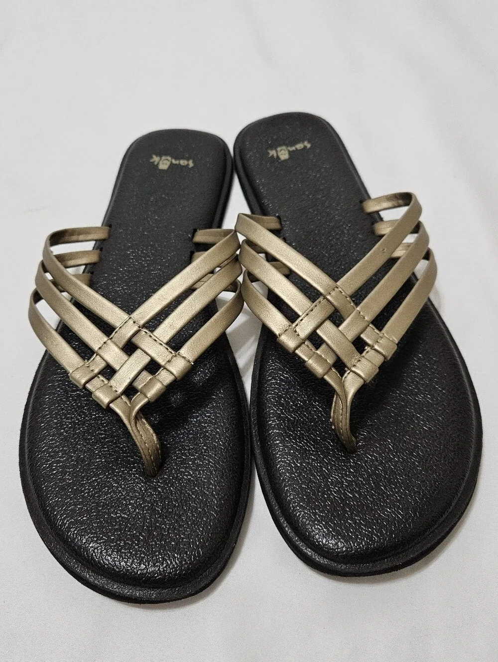 SANÜK Womens 9 Yoga Sandy Thong Gold Sandals Flip Flops Strappy Flats Summer